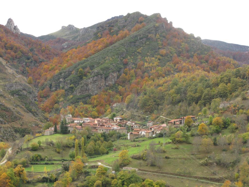 La Posada De Cucayo Dobres Екстериор снимка