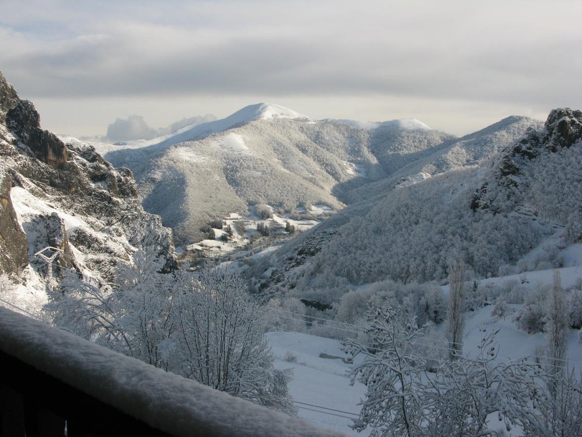 La Posada De Cucayo Dobres Екстериор снимка